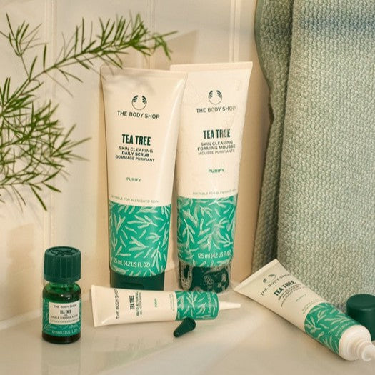 Tea Tree Skin Clearing Daily Scrub - Image 5